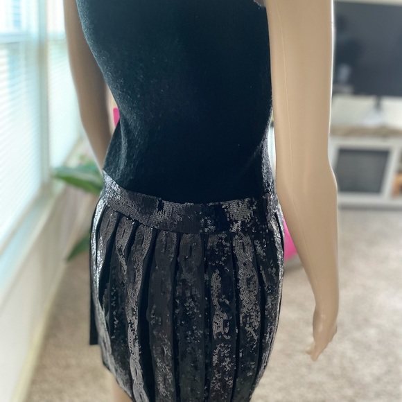 Mini sequin Polo dress - Picture 4 of 10